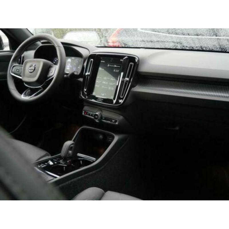 VOLVO Xc40 T3 163PK Automaat R-Design / Luxury Line / Intell