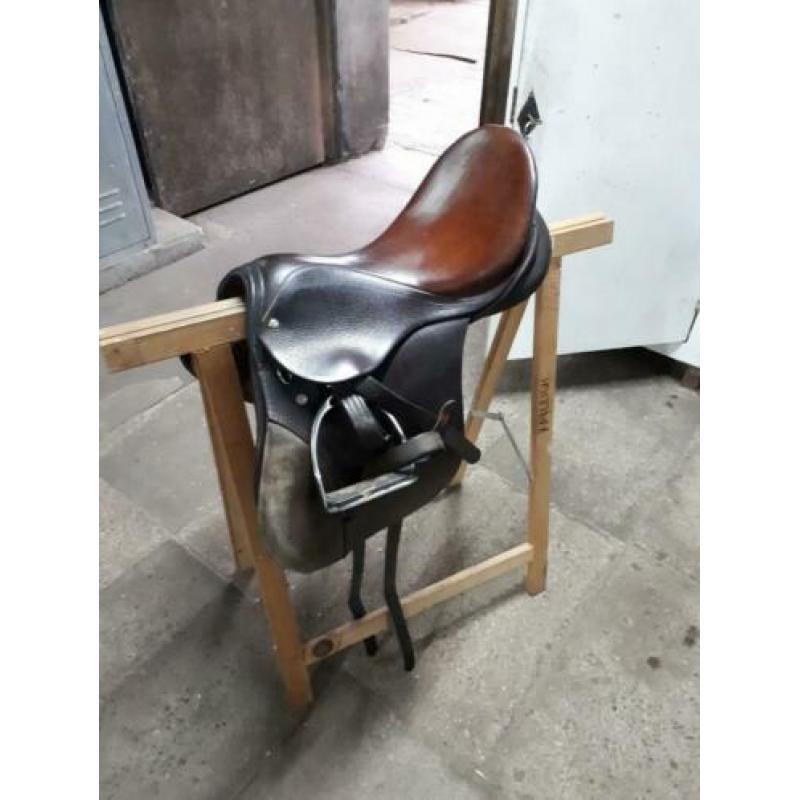 Mooi stubben zadel 16.5 medium boom