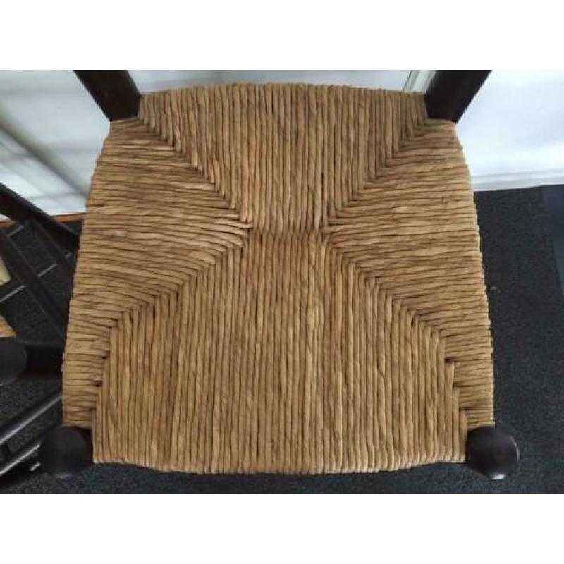 Donker houten barkruk met rotan / riet rugleuning kruk NIEUW