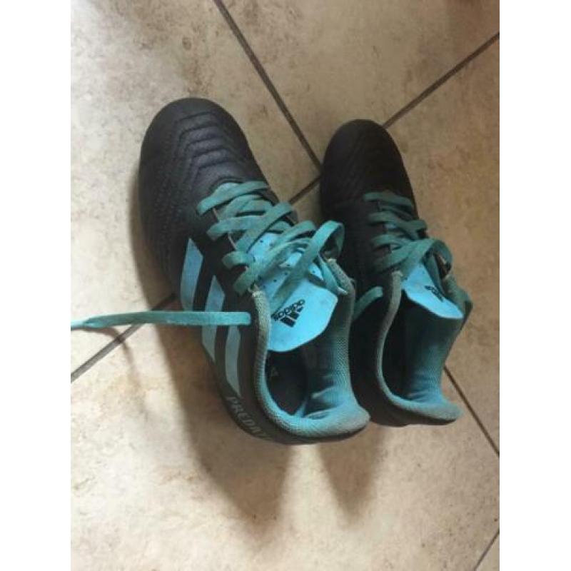 Te koop: Adidas predator voetbalschoenen
