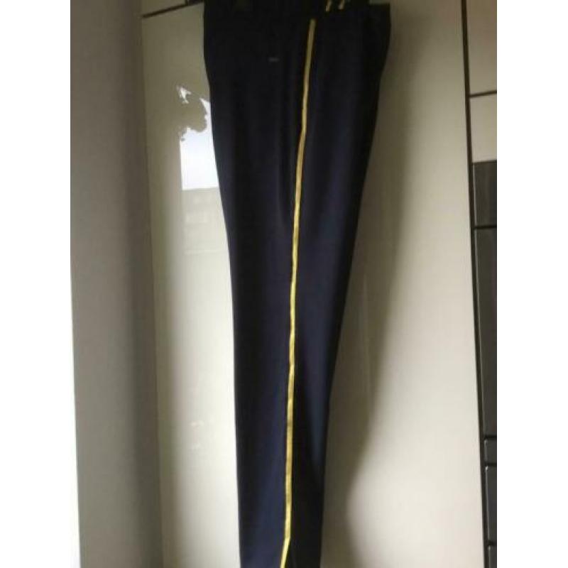 Pantalon van esprit, maat 28.