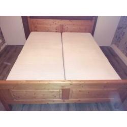 Compleet 2 persoons geloogd grenen bed