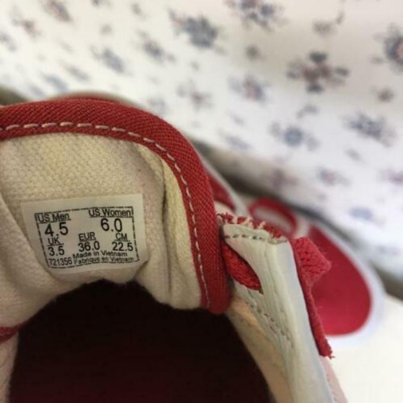 VANS Old Skool rood met witte gympen sneakers 36