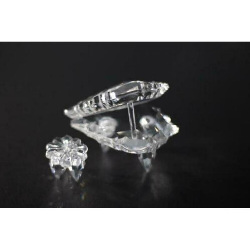 “Swarovski” piano en kruk