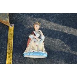 beeld DAME hoogte 13 cm