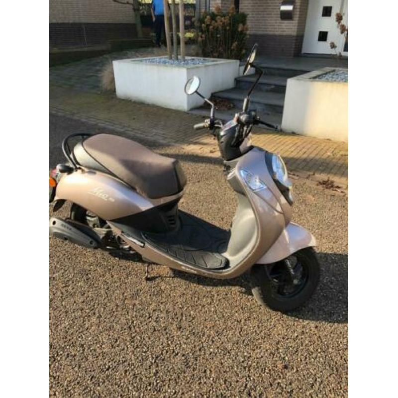 SYM Mio 50 Scooter