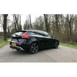 Volvo V40 D4 2.0 R-Design 190Pk Pano,Standkac,Dealer Onderh!