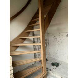 Hardhouten trap