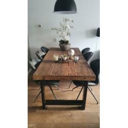 Robuuste Loods5 tafel
