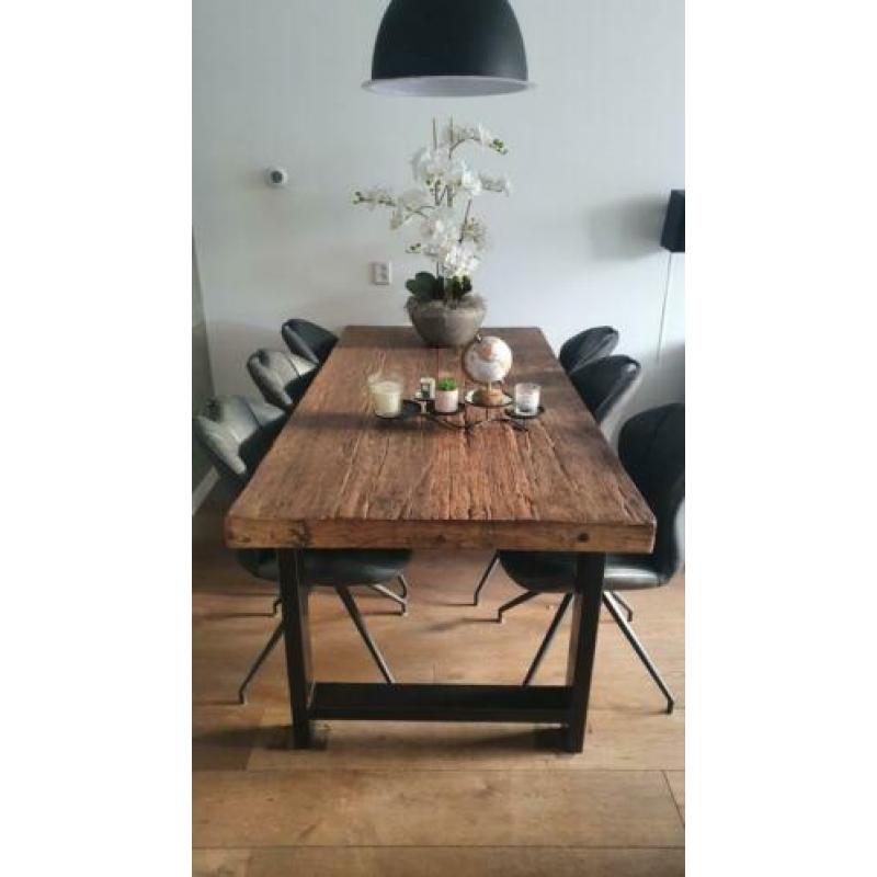 Robuuste Loods5 tafel