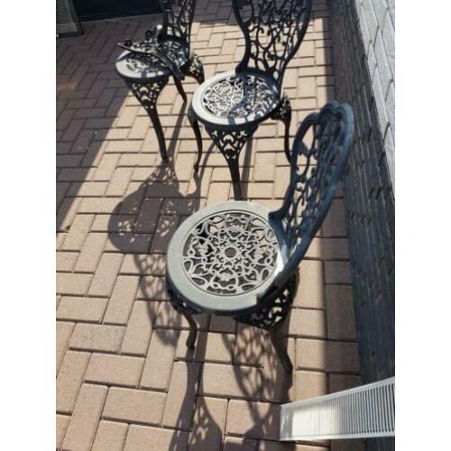 3 zeer mooie aluminium stoelen