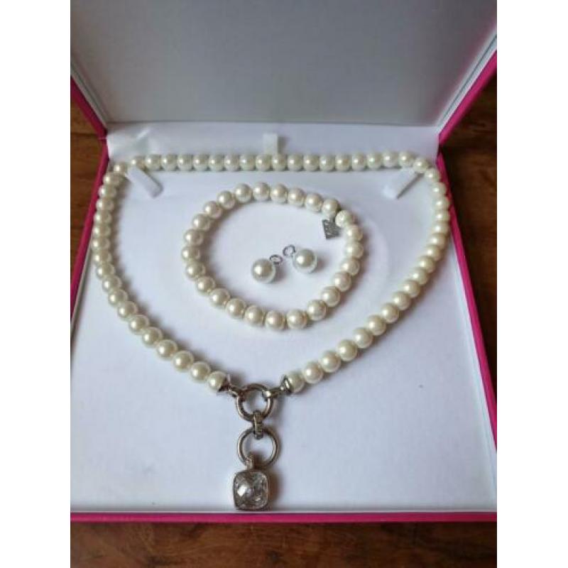 Prachtige setTi Sento, zinzi. Ketting, armband hangers.