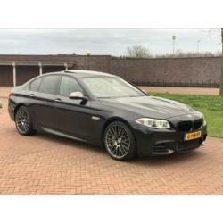 BMW 5-Serie 3.0 M550d LCI Xdrive M-Pakket . Schijfdak Softc