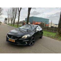 Volvo V40 D4 2.0 R-Design 190Pk Pano,Standkac,Dealer Onderh!