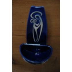 blauw wijwater bakje