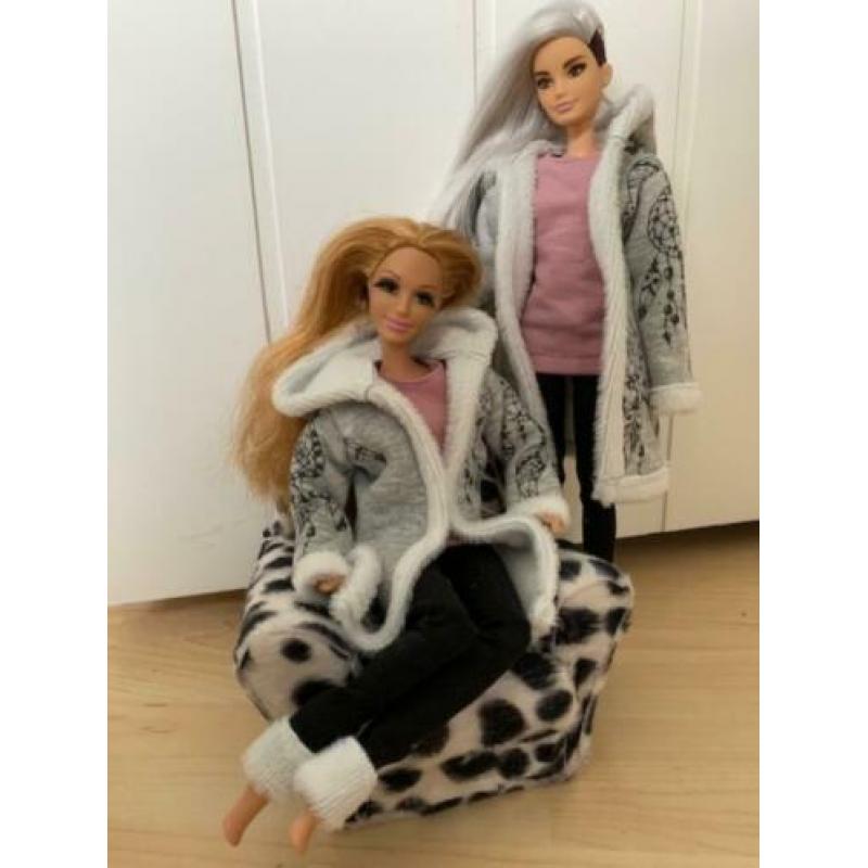 Barbiekleertjes/Barbiekleding: heerlijk huispak voor Barbie