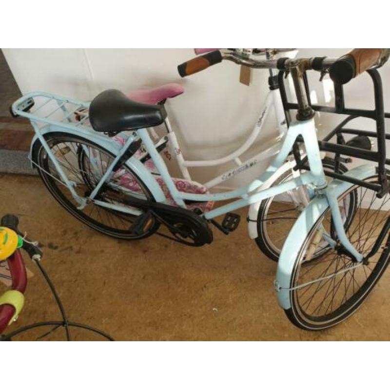 een Kleine partij gebruikte fietsen, prijs is bespreekbaar