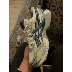 Nette asics hardloopschoenen mt 39