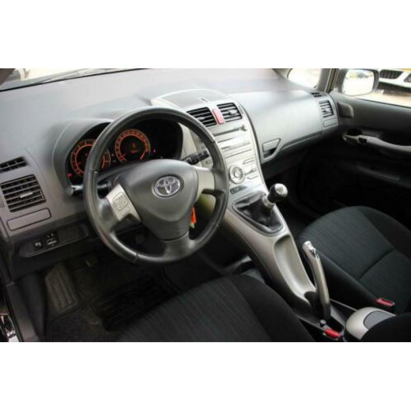 Toyota Auris 1.4-16V Sol 5DRS (bj 2009)