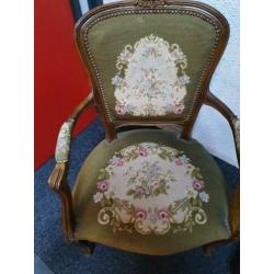 Uitverkoop !! 3 franse louis xvi stoelen voor €95,-!