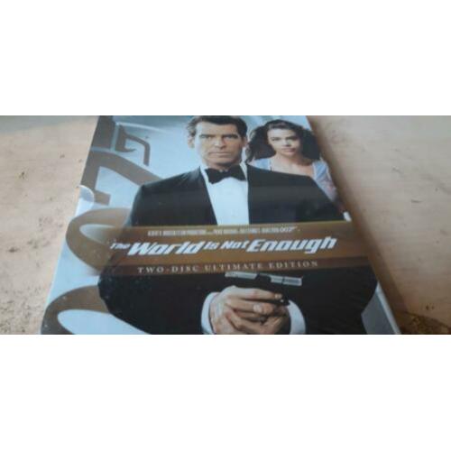 Dvd the world in not enough two disc ultimate edition nieuw