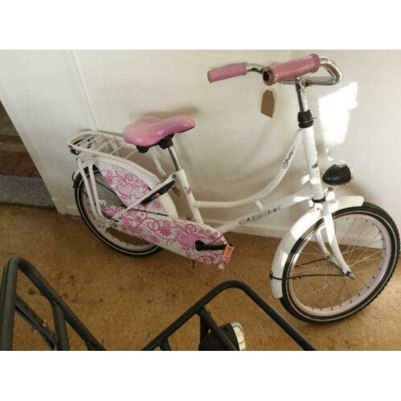 een Kleine partij gebruikte fietsen, prijs is bespreekbaar