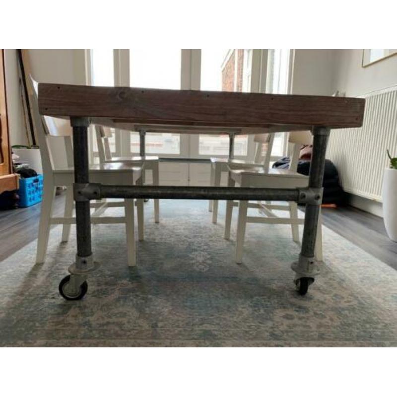 Steiger houten industriële eettafel
