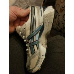 Nette asics hardloopschoenen mt 39