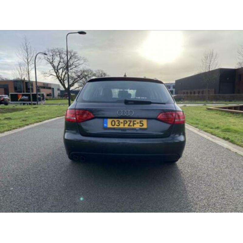 Audi A4 2.0 TDI 105KW Avant 2010 Sportstoelen Navi Roofrails