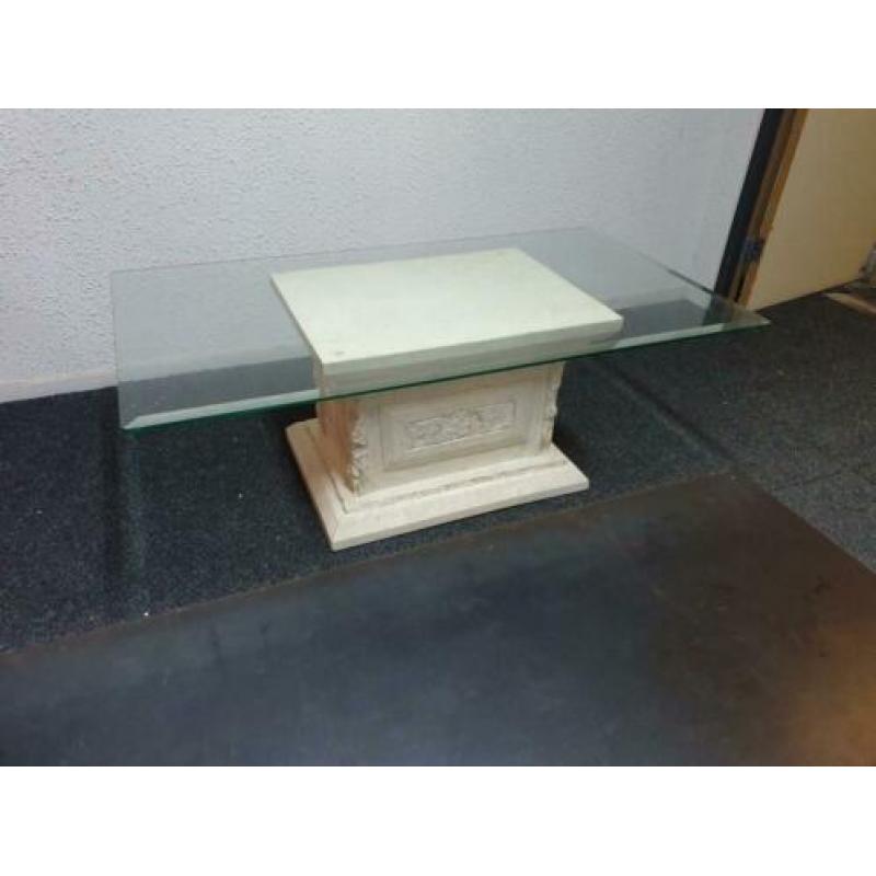 Uitverkoop!! Glazen salontafel voor €35,-!
