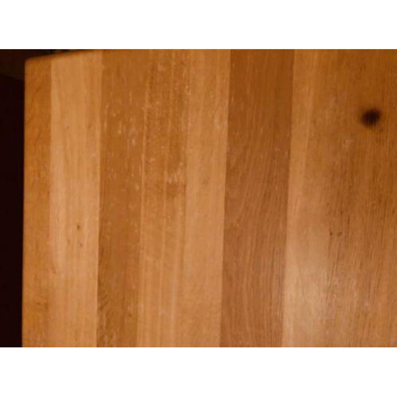 Mooie stevige blank eiken salontafel