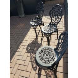 3 zeer mooie aluminium stoelen