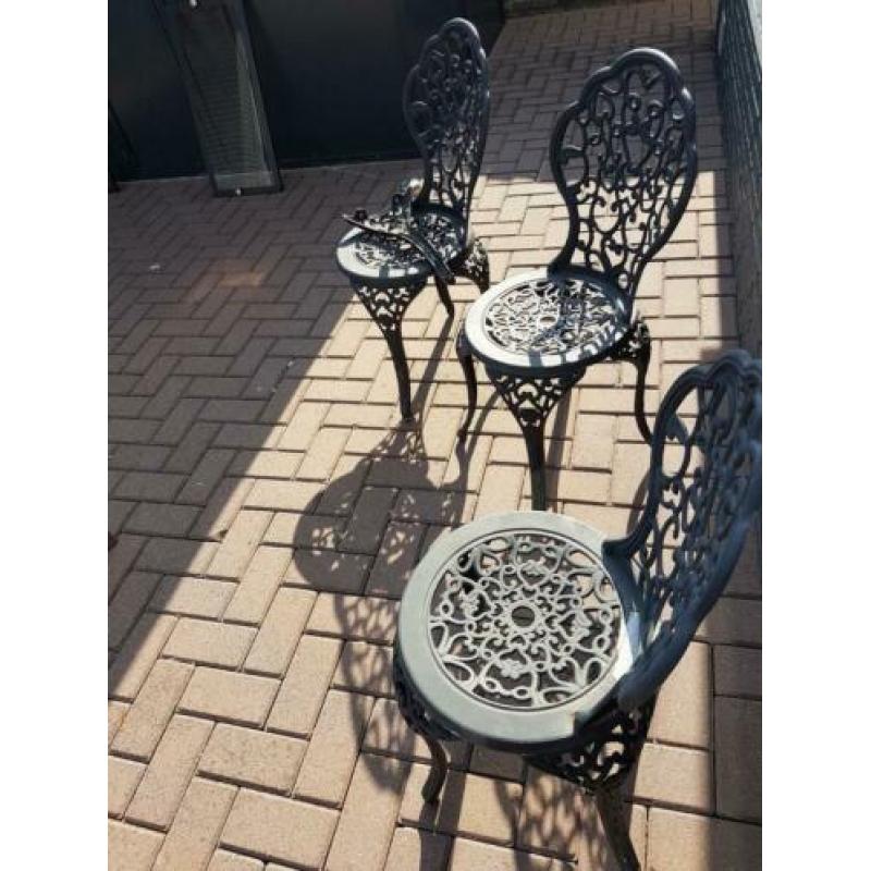 3 zeer mooie aluminium stoelen