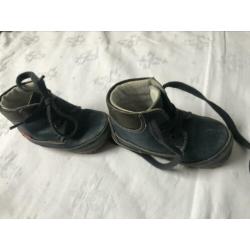 Stoere blauwe Shoesme schoenen met veter maat 20
