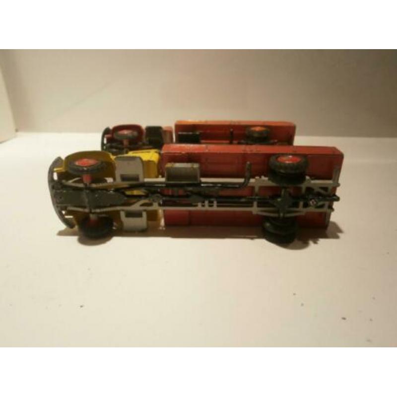 Lion Car 2x DAF torpedo opknappers/onderdelen Lion Toys
