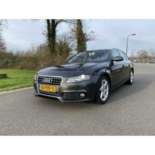 Audi A4 2.0 TDI 105KW Avant 2010 Sportstoelen Navi Roofrails