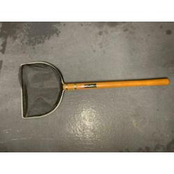 Polyesterbak met afvoer,pomp,filterinstalatie,enz