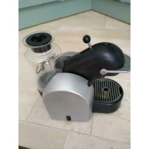 Magimix nespresso apparaat met melkopschuimer.