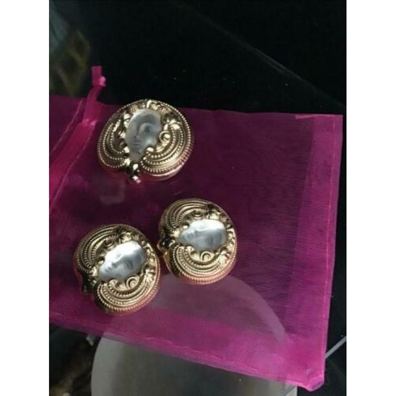 Lalique authentieke gesigneerde oorbellen en broche,prachtig