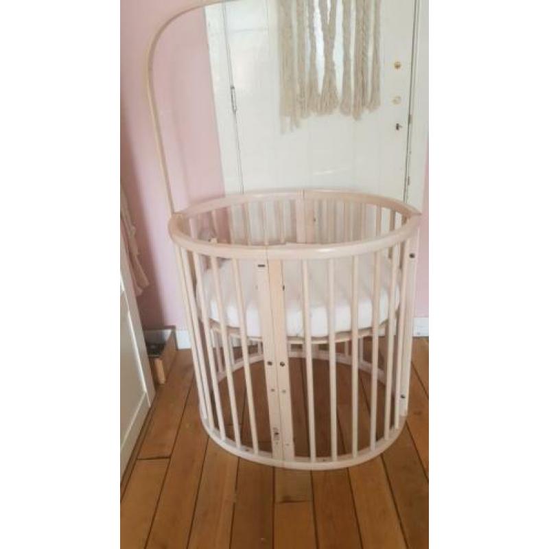 Prachtige stokke sleepi mini wiegje!! Whitewash!