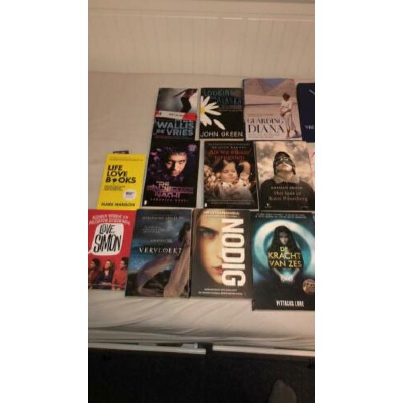 Al deze boeken moeten weg