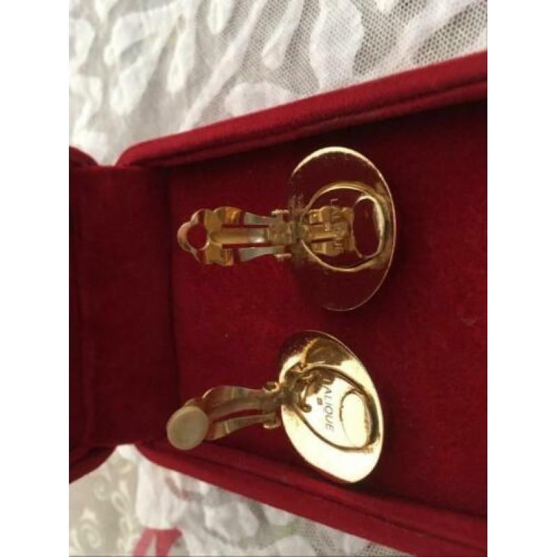 Lalique authentieke gesigneerde oorbellen en broche,prachtig