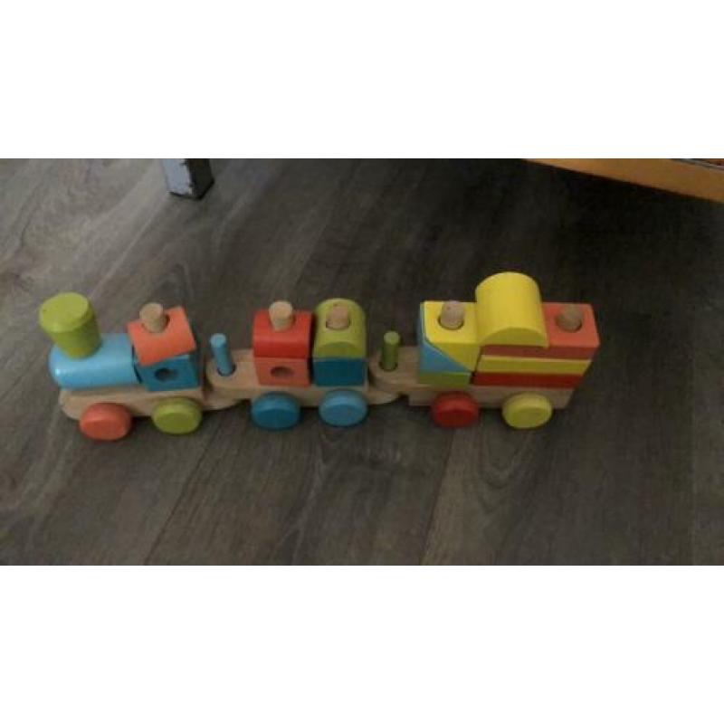 Hout trein en autootjes alles voor 5 euro