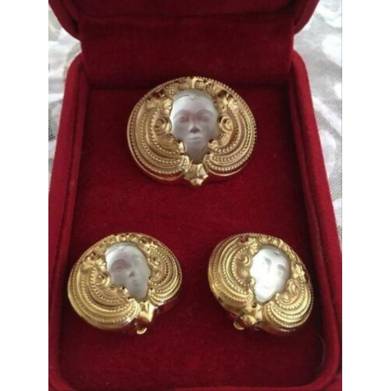 Lalique authentieke gesigneerde oorbellen en broche,prachtig