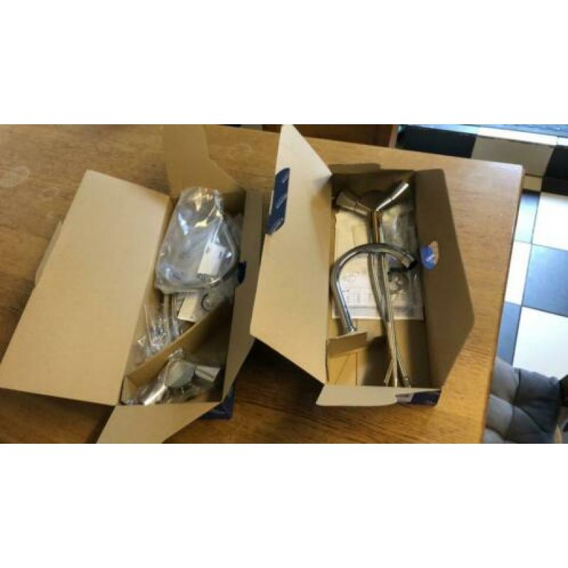 Grohe 2x nieuwe kranen warm koud badkamer keuken