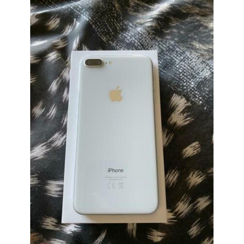 iPhone 8 Plus 256 GB zilver + Zagg screenprotector