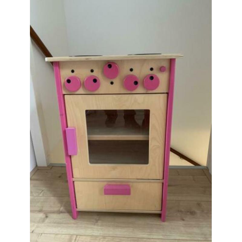 Prachtig mooi kinderfornuis met roze accenten