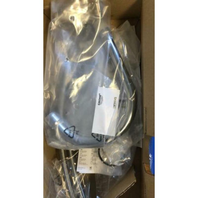 Grohe 2x nieuwe kranen warm koud badkamer keuken