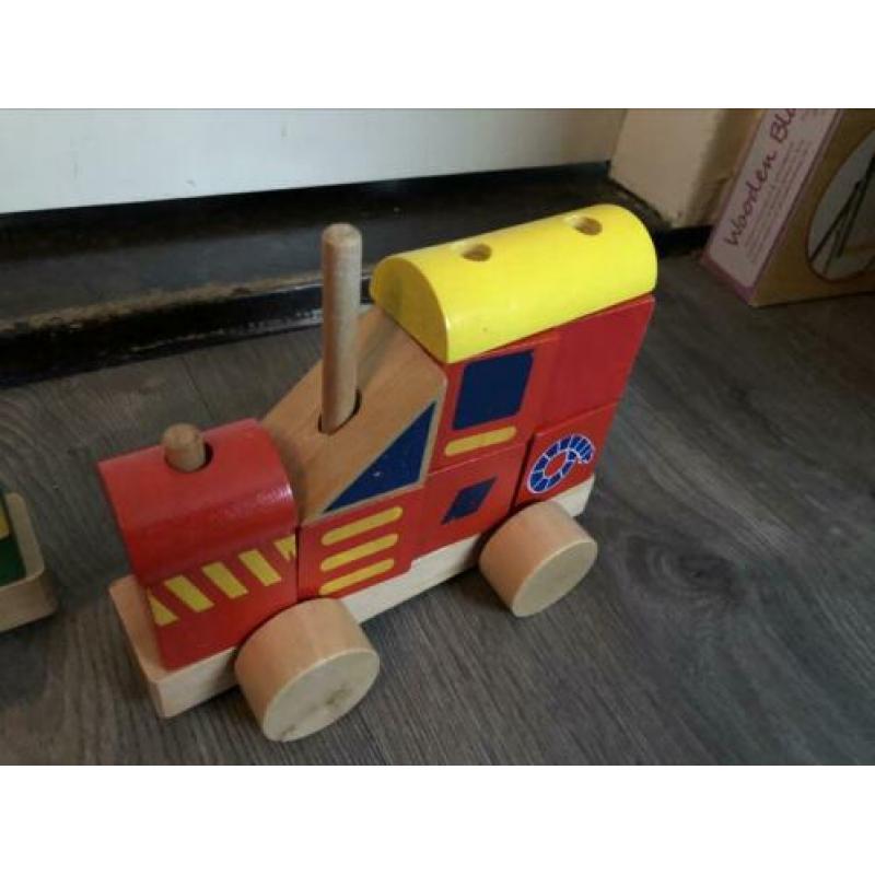 Hout trein en autootjes alles voor 5 euro