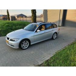 BMW 3-serie Touring 318i Business Line